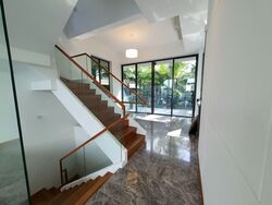 Alana (D28), Terrace #570902881